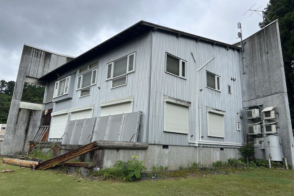 画像18577：飯山市 曙町 中古住宅  5LDK+S/1LDK+LF